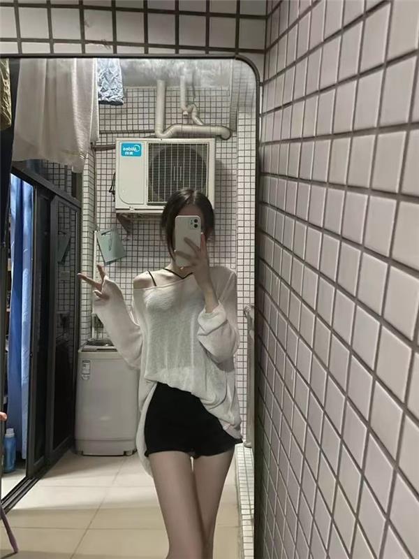 23岁化妆品女