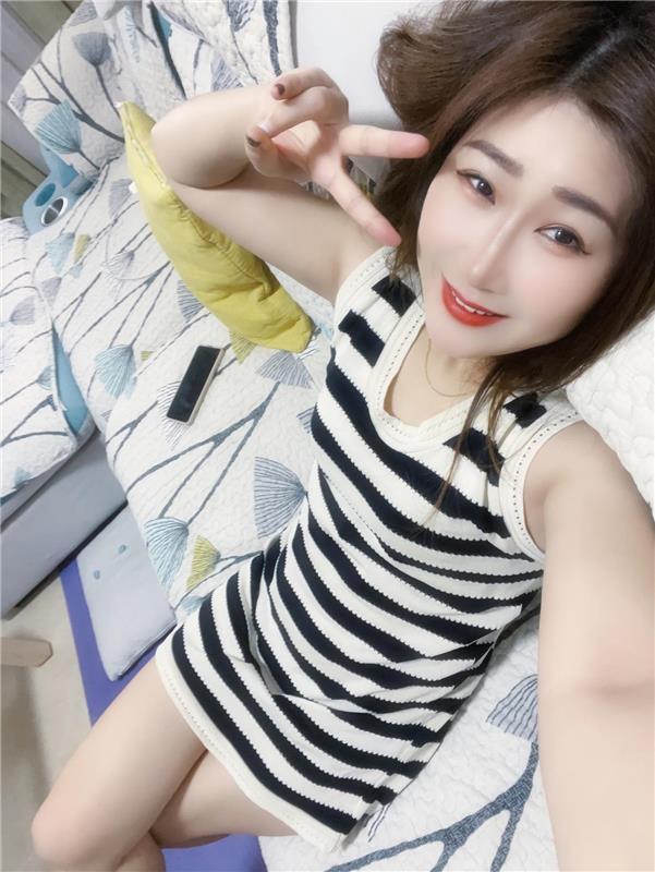天河岗顶成熟姐姐