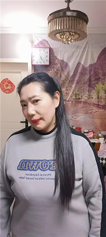 刚来上海的性价比大胸大屁股熟女