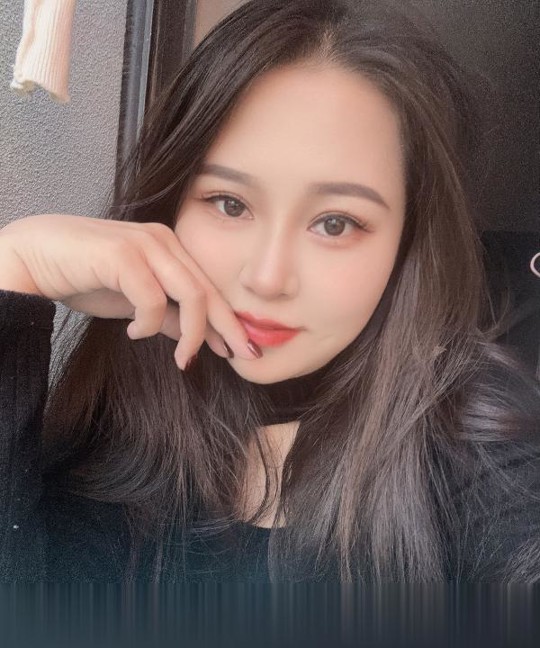 上城肤白美妹